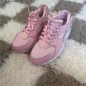 Womens Pink NIKE Huaraches